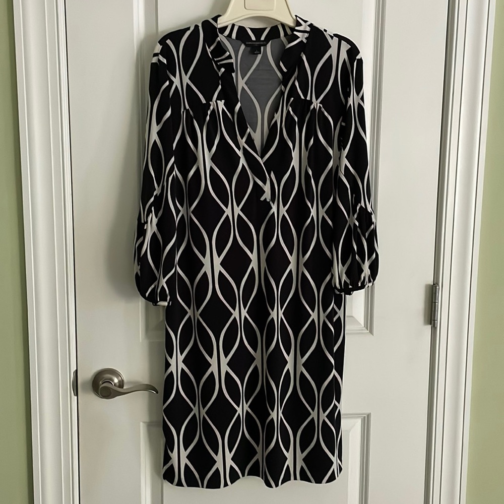 Banana Republic Black and White Long Sleeve Dress